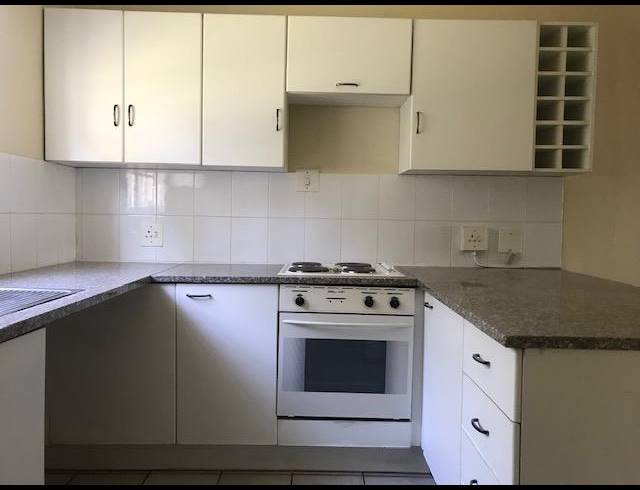 2 BEDROOM TOWNHOUSE FOR SALE IN STERREWAG